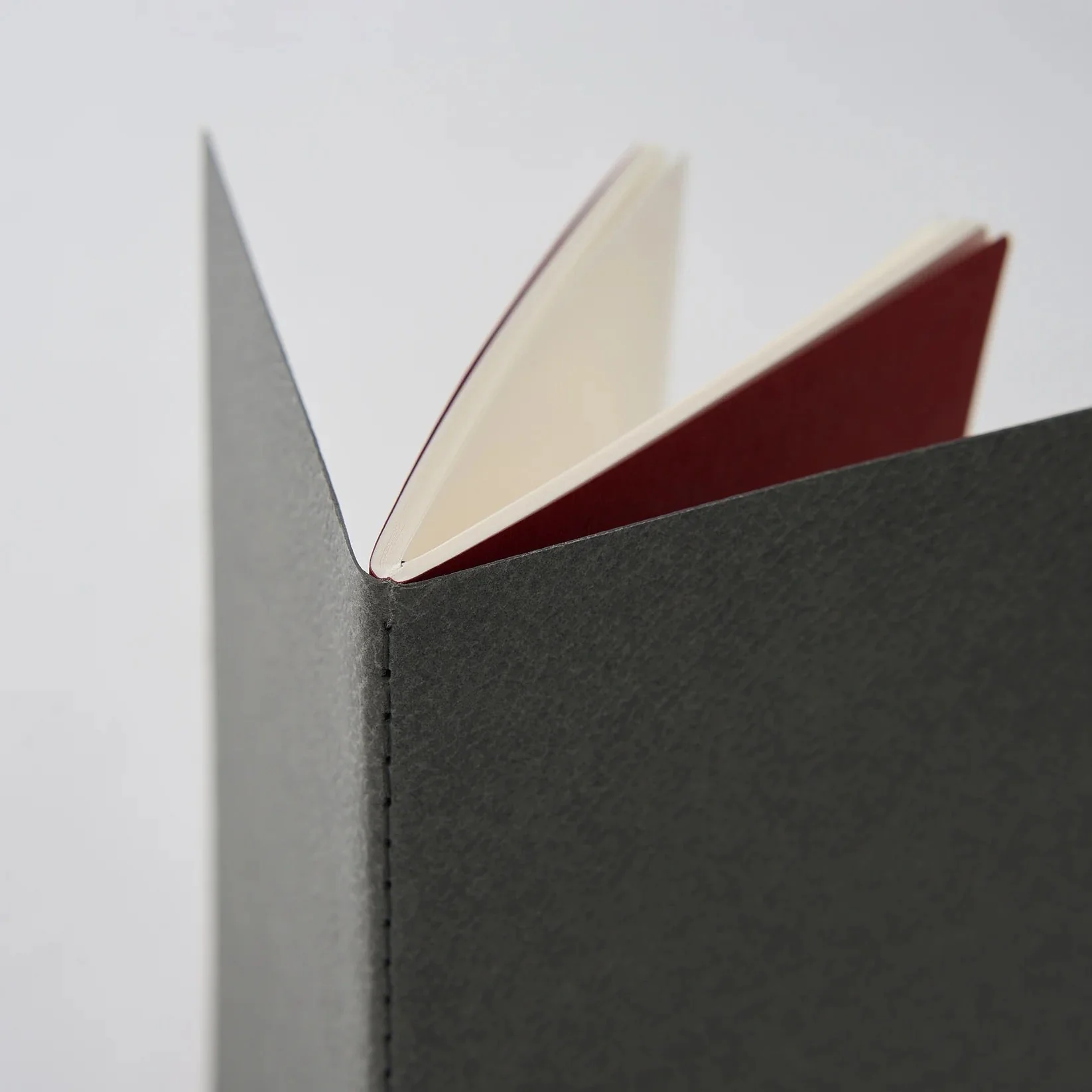 Dressco Alezan Stitch Notebook Bookcase Set / TAKEO PAPER PRODUCTS - Image 12